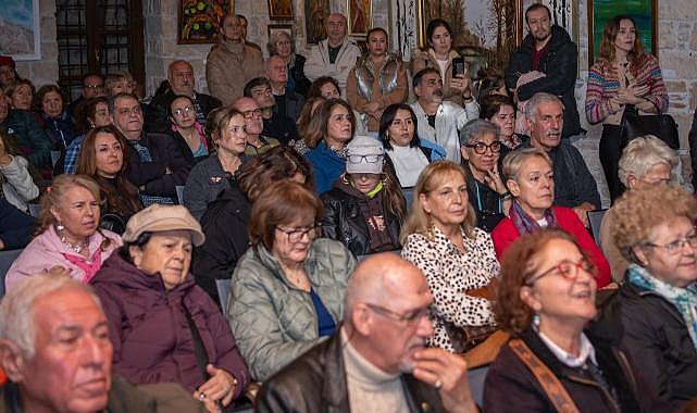 KUŞADASI'NDA DEVLET SANATÇILARINDAN TÜRKÜYE DOYURAN KONSER