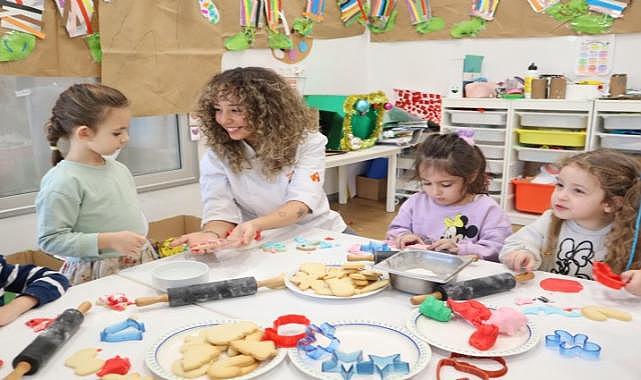 Minik şeflerden ‘yılbaşı&#039; kurabiyeleri