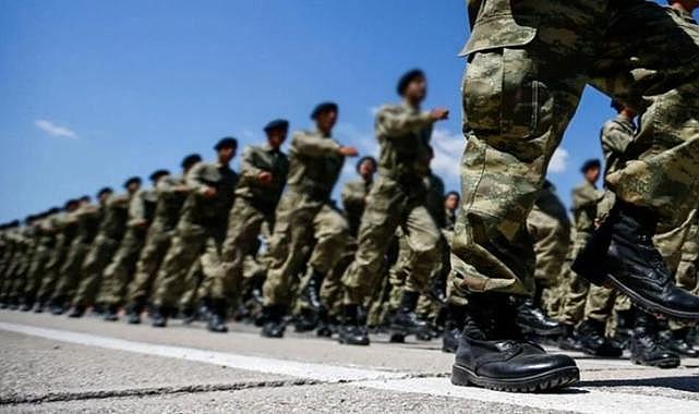 2025 memur zammıyla birlikte bedelli askerlik ücretinin 243 bin 13 TL oldu.