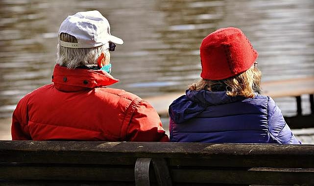 60 yaş üstünde yeni fobi oluştu: Öğle saatlerinde dışarı çıkmaya korkuyorlar