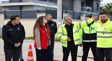 Başkan Denizli, Çakabey Mahallesi’ndeki yağmur suyu hattı çalışmalarını inceledi