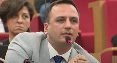 Başkan Eşki'den Ayetli Yanıt: "Gözleri Var Göremezler, Kulakları Var Duymuyorlar"