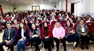Bayraklı Rahim Ağzı Kanserine karşı bilinçlendi