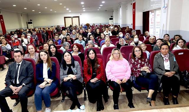 Bayraklı Rahim Ağzı Kanserine karşı bilinçlendi