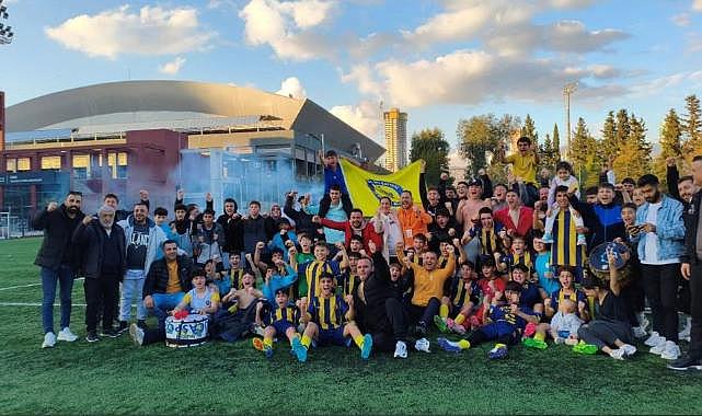 Buca&#039;nın minik topçuları şampiyon: İzmir&#039;i Türkiye Şampiyonası&#039;nda temsil edecekler