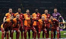 Çuvalla para dağıtacaklar! Galatasaray&#039;dan Ajax maçına özel prim kararı