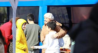 Efes Selçuk'a ikinci Kent Lokantası Öğrenci Otobüsü müjdesi!