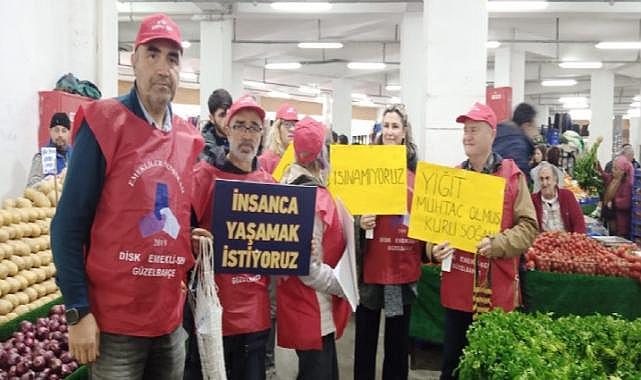 Emeklilerden ilginç protesto: Emekliler, pazarda boş file ile dolaştı