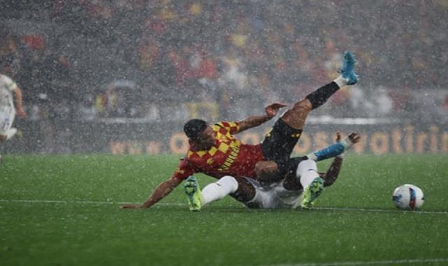 Göztepe, Kasımpaşa&#039;ya fark attı: 5-0