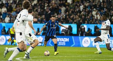 Hakan Çalhanoğlu'lu Inter Süper Kupa'da finalde!