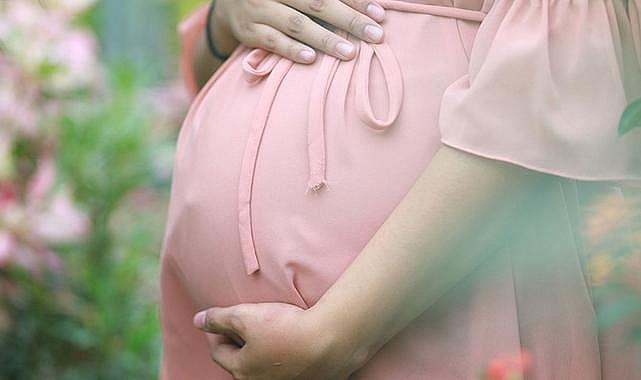 Hamile olduğunu öğrendi, 40 dakika sonra doğum yaptı