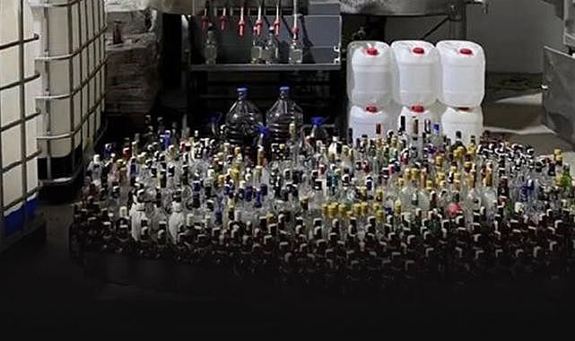 İzmir&#039;de sahte alkol imalatına &#039;Çengel-16&#039; baskını!