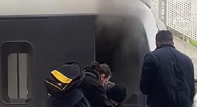 İzmir Metro Yangınında Borak Üyesi Adnan Serhad Yavaş Müdahale Etti