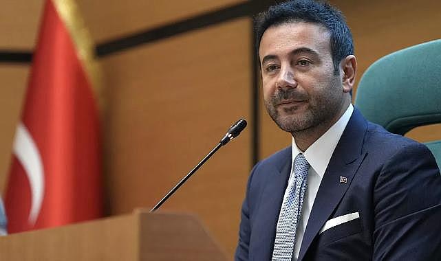 İzmirli Vekillerden Rıza Akpolat&#039;a Sert Tepkiler: Karar Siyasi!