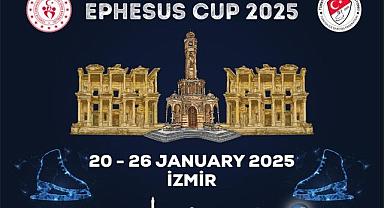 İzmirliler buz pateninde kürsüden inmedi