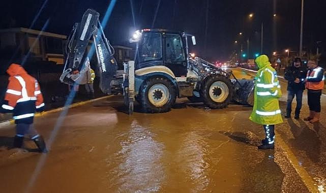 Kapanan İzmir- Çanakkale Karayolu yeniden trafiğe açıldı