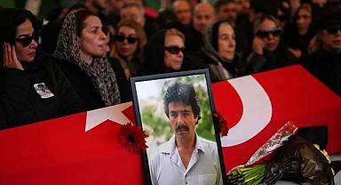 Yeğen Şirin Gözalıcı'dan Tuğçe Tayfur'la cenazede tartışma iddialarına cevap!