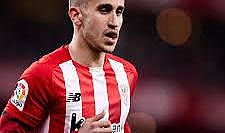 Yıldız futbolcuya evinde silahlı saldırı