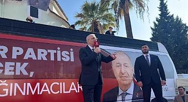 Zafer Partisi İzmir'de Güçlü Bir Miting Düzenledi: "Bir Ümit Gider Binlercesi Gelir!