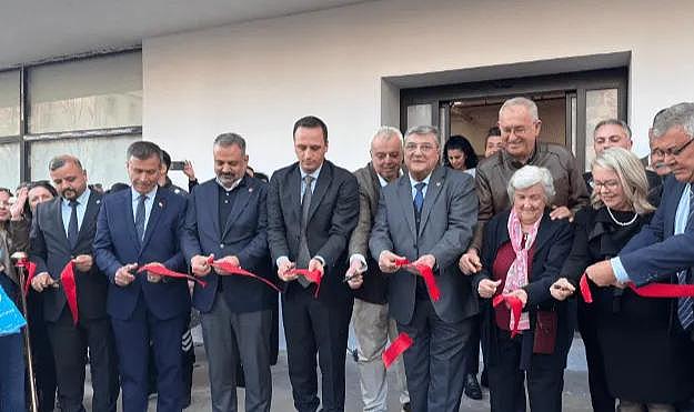 Bornova’da yeni hizmet binası açıldı: CHP’li Sındır’ın adı yaşayacak!