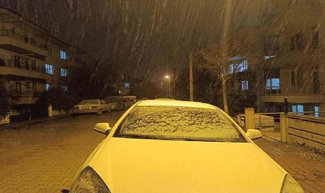 Ege’de üç şehir beyaza büründü