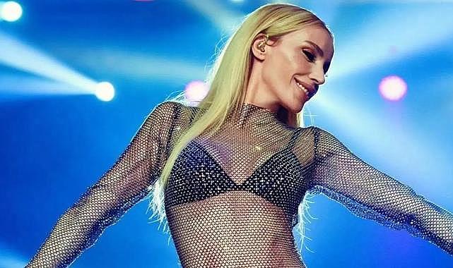 Gülşen&#039;den Şaşırtan İtiraf: &quot;Yerlerde Sürünmekten Dizlerim Mosmor&quot;