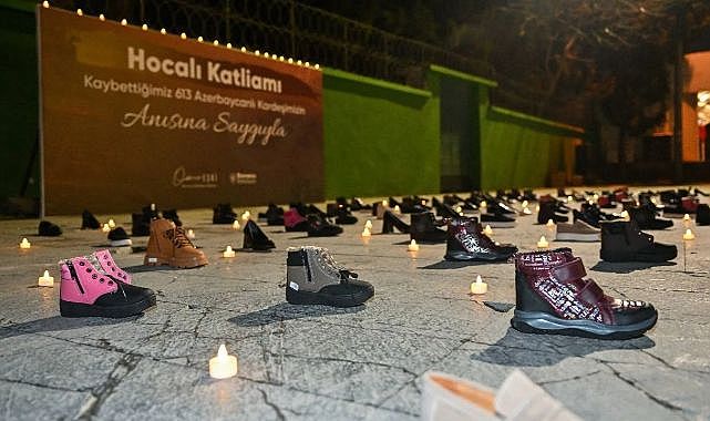 İzmir Bornova&#039;da 613 çift ayakkabı Hocalı’nın sessiz çığlığı oldu