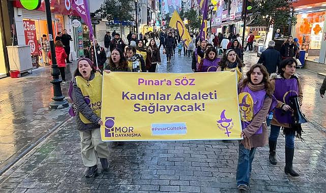 İzmir&#039;de Kampüs Cadıları ve Mor Dayanışma ses yükseltti: Pınar&#039;a söz adaleti kadınlar sağlayacak!