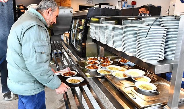 İzmir’de Kent Lokantaları’nda iftar menüsü de 50 lira
