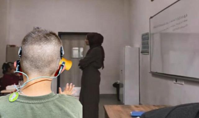 İzmir&#039;de yaşayan 7 yaşındaki işitme engelli Gökhan&#039;a önce akran sonra öğretmen zorbalığı