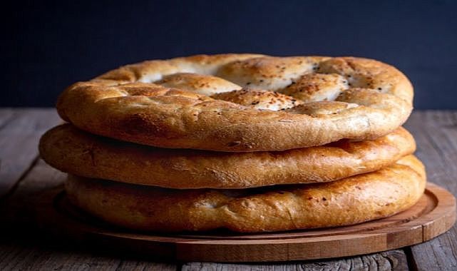 Karşıyaka’da ‘Askıda Pide’ dayanışması