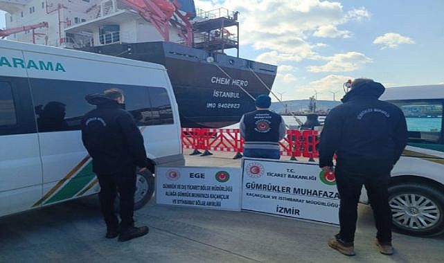 Limana demirleyen gemide 20 ton kaçak akaryakıt tespit edildi