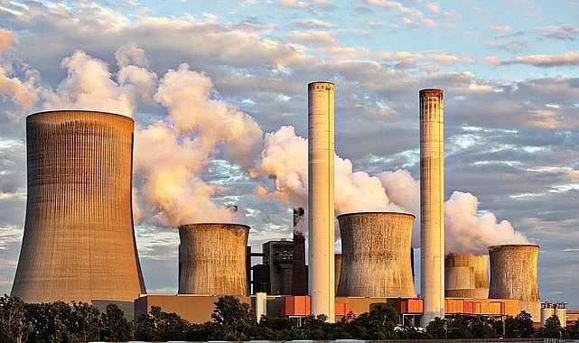 Yıldır’dan “İzmir Termik Santrali” iddialarına yanıt: Biz ruhsat vermişiz gibi yansıtılıyor!