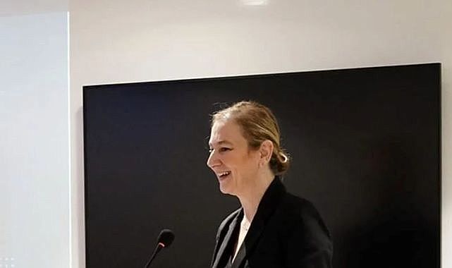 1 günle diploması iptal edildi: Destekçileri öğrencileri oldu!