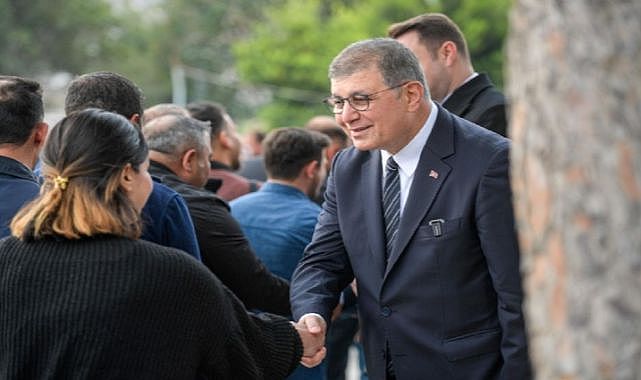 Başkan Tugay’dan personele umut mesajı: Kol kola girince her şey çözülür