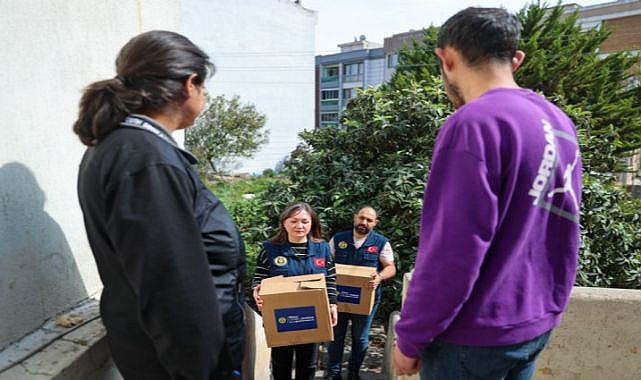 Buca Belediyesi’nden ihtiyaç sahiplerine Ramazan kolisi