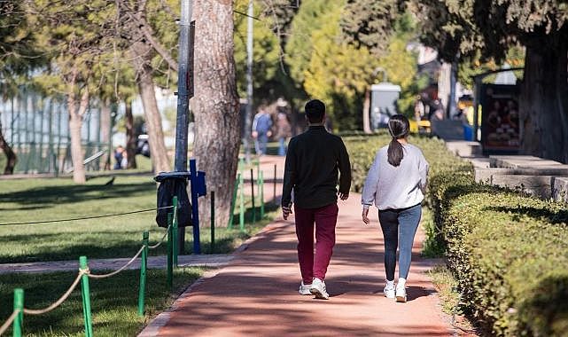 Buca&#039;nın kalbi Hasanağa Bahçesi yeni çehresine kavuştu: Artık daha güvenli, daha yeşil