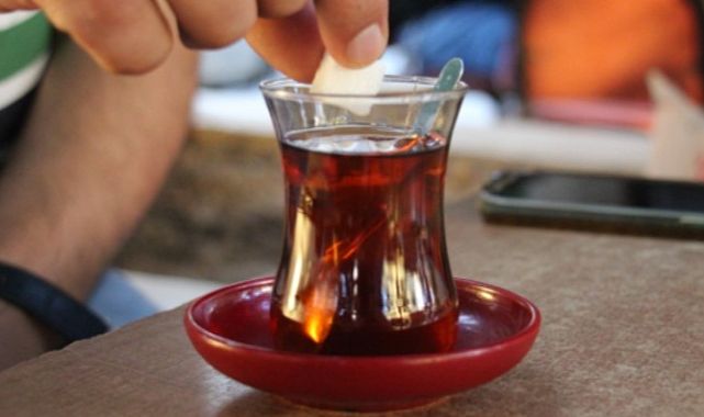 Çayın karbon ayak izini Adana&#039;da aradı, Rizeli çay üreticilerini kızdırdı