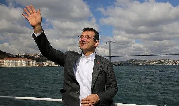 CHP İzmir’de İmamoğlu Heyecanı! Vapurla Geçip Çifte Miting Yapacak