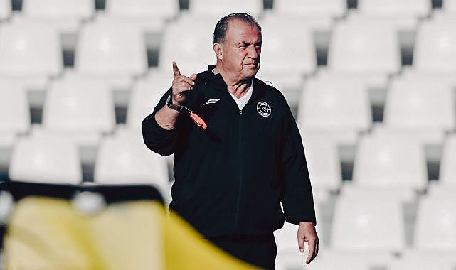 Fatih Terim, Suudi Arabistan&#039;da bir ilki yaşadı