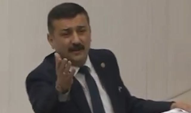 İYİ Partili Türkoğlu iftardan önce su içti, tepki gelince, &#039;fidyemi&#039; ödüyorum dedi!