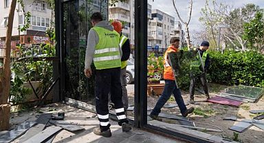 İzmir Büyükşehir Belediyesi kamusal alanların işgaline son veriyor