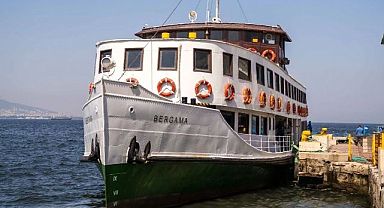 İzmir'de 8 Mart'a DJ performansı eşliğinde tarihi vapur turu!