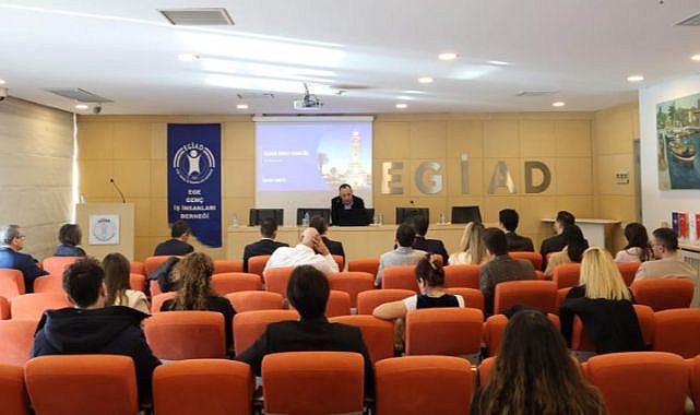 İzmir’in kent kimliği EGİAD&#039;da masaya yatırıldı