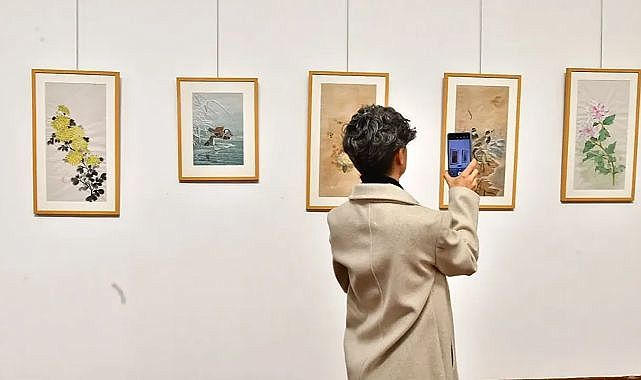 İzmirli sanatseverler dikkat: İzmir&#039;de Japon Sakura Esintisi 4 Mart&#039;a kadar sürecek