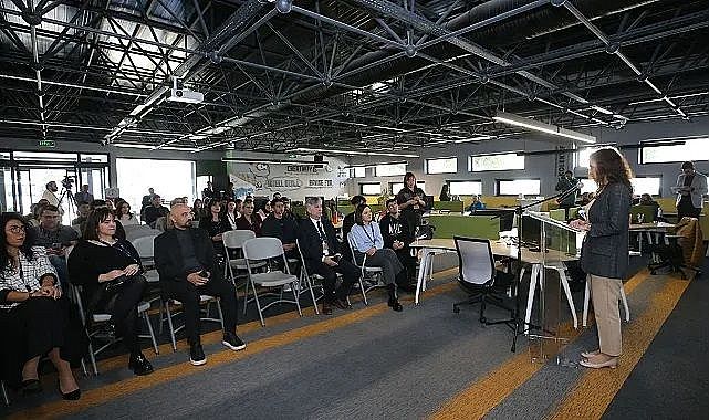 Karşıyaka&#039;da Girişim Kampı