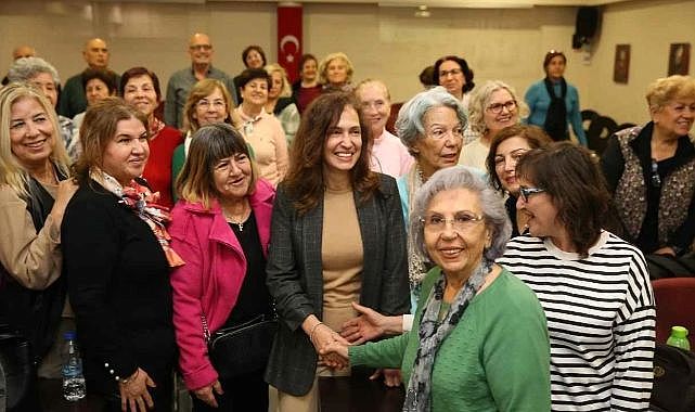 Karşıyaka’da Yaşlılar Haftası Şenliği: Nesiller Arası Dayanışma ve Eğlence Bir Arada