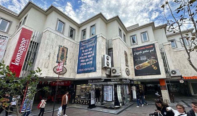 Kemeraltı esnafını ayağa kaldıran ihale: Vakıflar Genel Müdürlüğü Salepçioğlu’nu 30 yıllığına 211 milyon 194 bin liraya kiraya veriyor