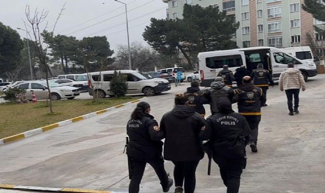 Manisa&#039;da bir kişiyi vurarak öldüren cinayet zanlısı Kocaeli&#039;de yakalandı