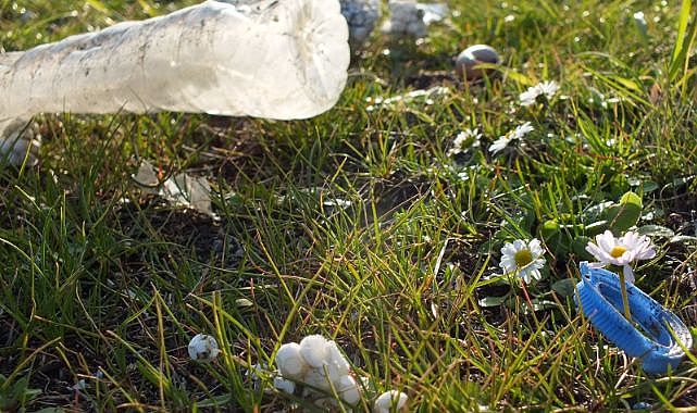 Plastik Kapanında Direniş: Gençlerin Çevreye Duyarlı Mesajı